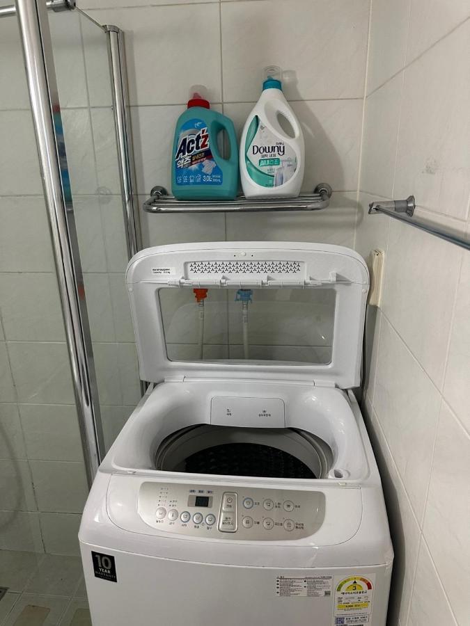Hongdae Guesthouse 1Min From Hongik Uni Station Exit #1 Σεούλ Εξωτερικό φωτογραφία