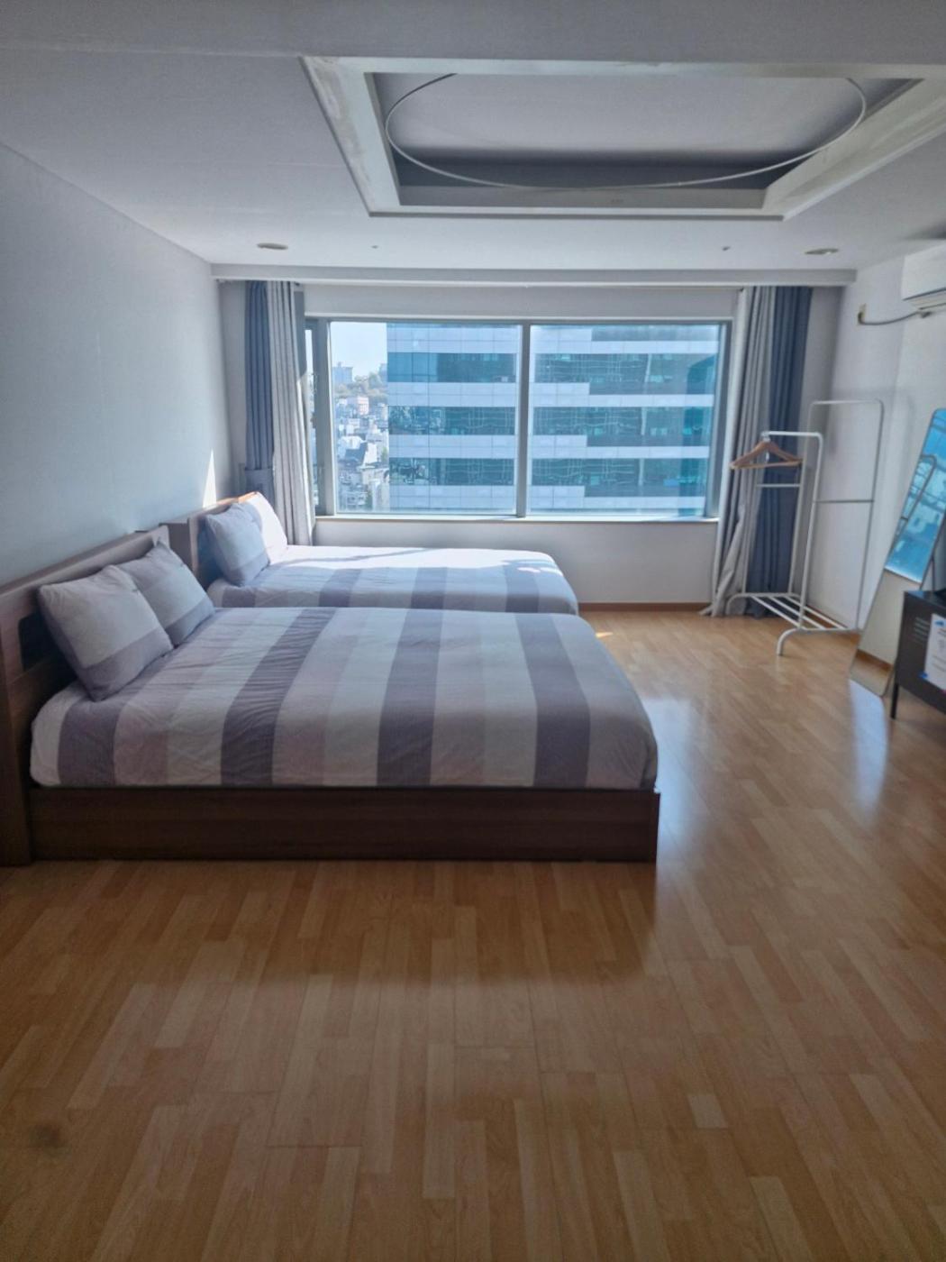 Hongdae Guesthouse 1Min From Hongik Uni Station Exit #1 Σεούλ Εξωτερικό φωτογραφία
