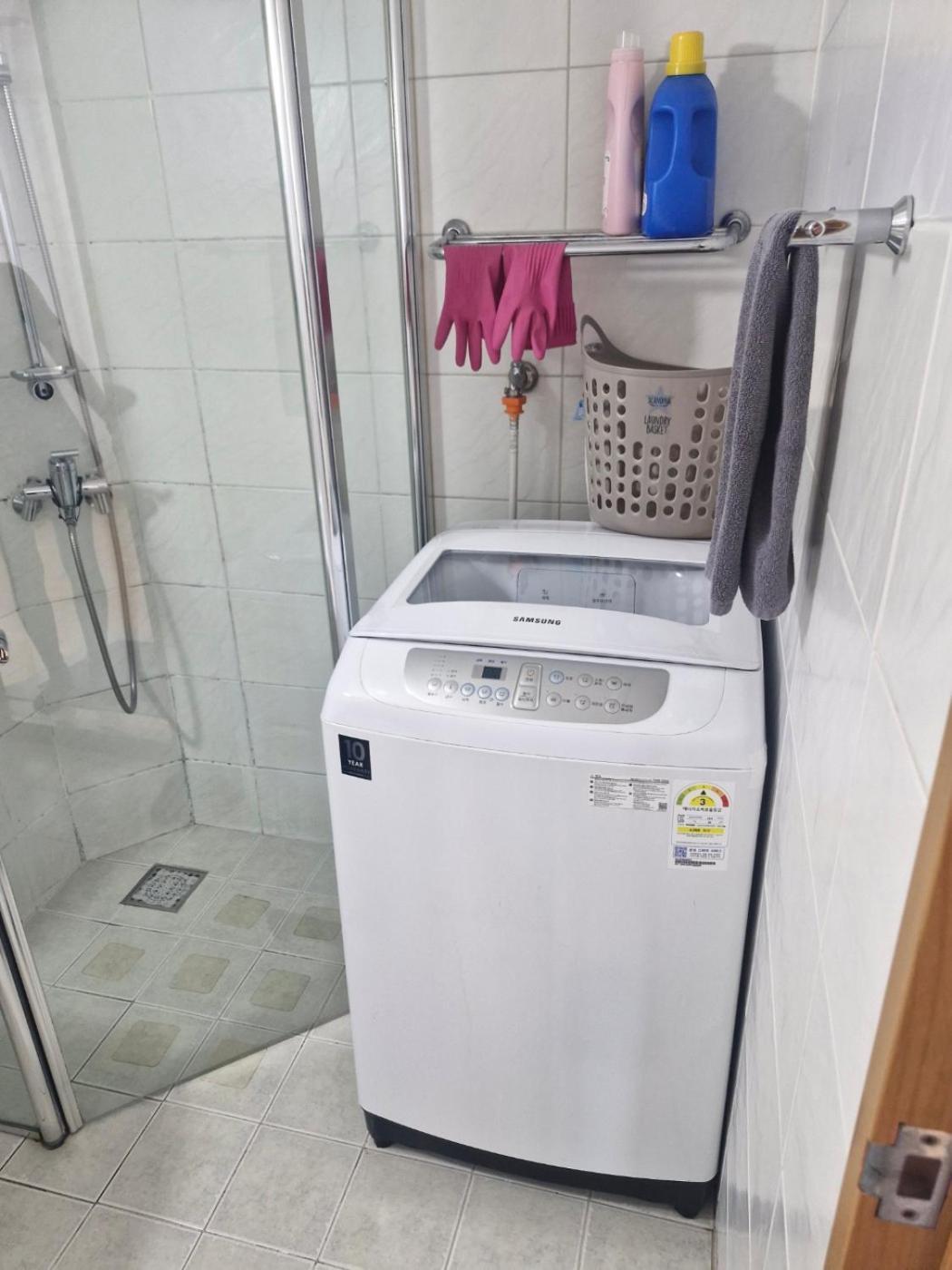 Hongdae Guesthouse 1Min From Hongik Uni Station Exit #1 Σεούλ Εξωτερικό φωτογραφία